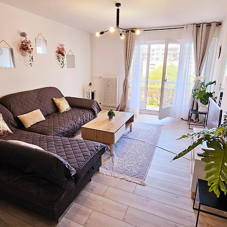 Logement Dans Residence - A 10 Km Du Centre Ville Et A 5 Minute Du Parlement Europeen Avec Parking Gratuit Hoenheim Esterno foto